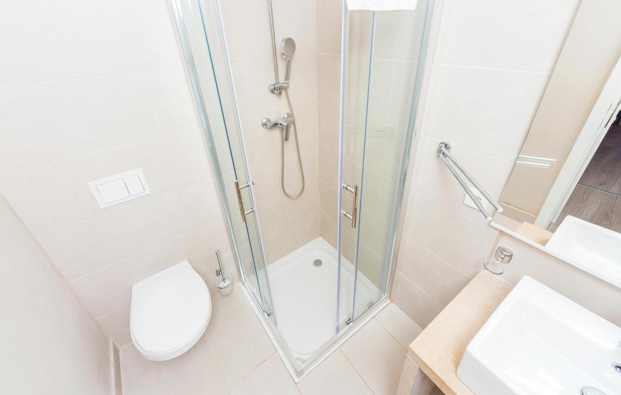Pet Friendly Apartment In Povljana With Kitchen 외부 사진